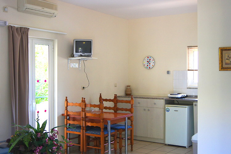 Two bedrooms apartment / Kitchenette