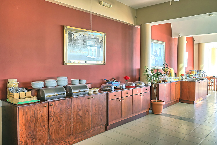 Breakfast buffet