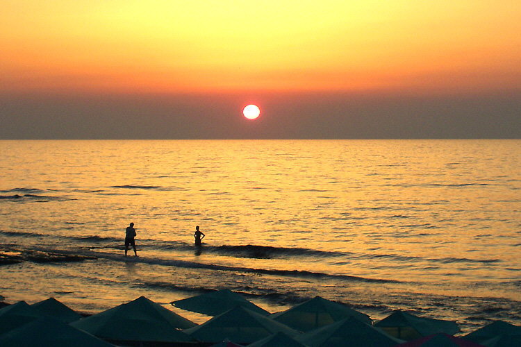 Sundown: On the beach of the ''Seafront'' at Adelianos Campos